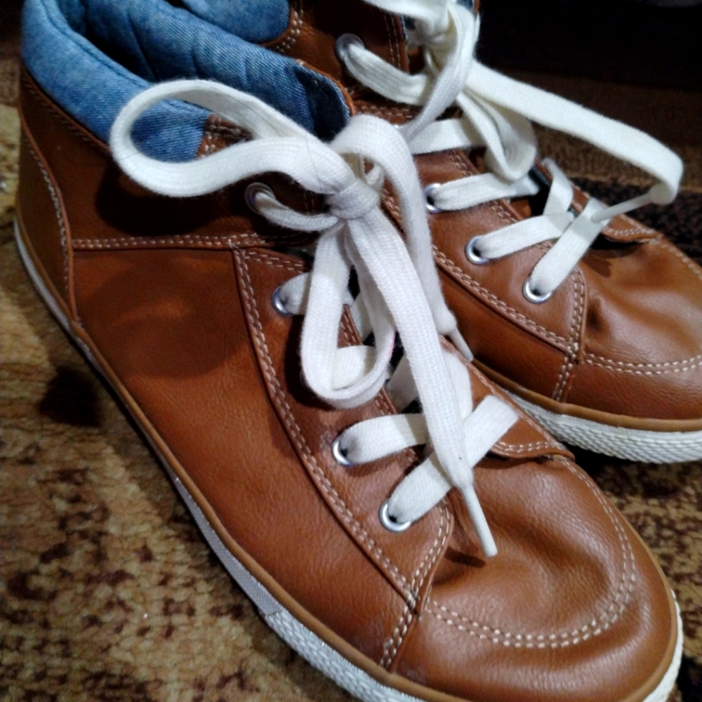Midtop brown leather and denim child place sneakers size 5